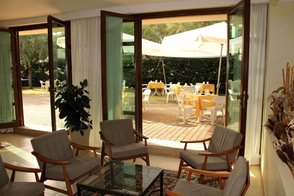 Hotel Astor B&B Lido di Classe Εξωτερικό φωτογραφία